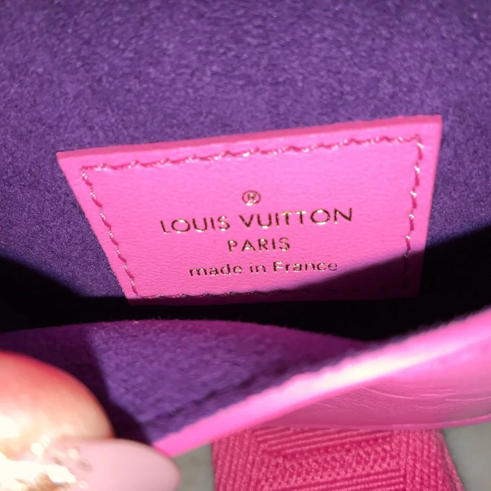 Sold Amazing Louis Vuitton Pink Utility Bag - Picture 16 of 16